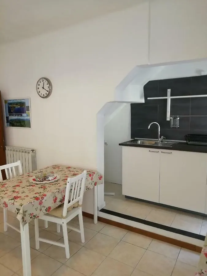 Riva Trigoso Mare Daire Sestri Levante 0*,